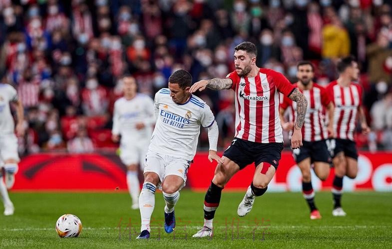 西甲-本泽马开场连进2球 皇马2-1毕巴8分领跑